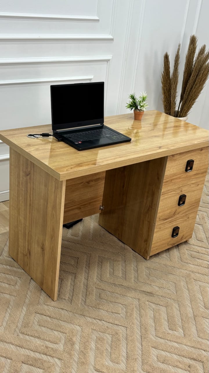 Bureau – Design moderne avec 3 tiroirs de rangement